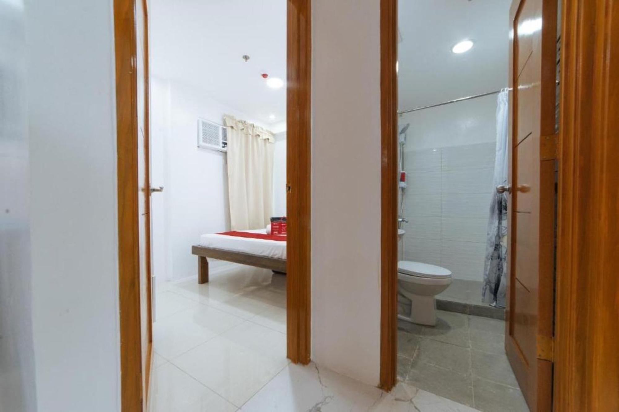 Reddoorz At Dbuilders Rooms Bangkal Makati Makati City Exterior photo