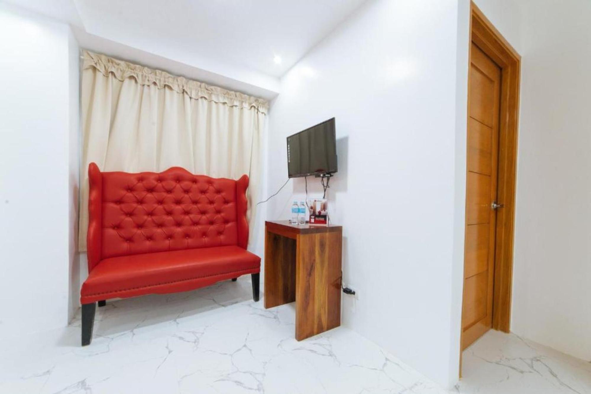 Reddoorz At Dbuilders Rooms Bangkal Makati Makati City Exterior photo