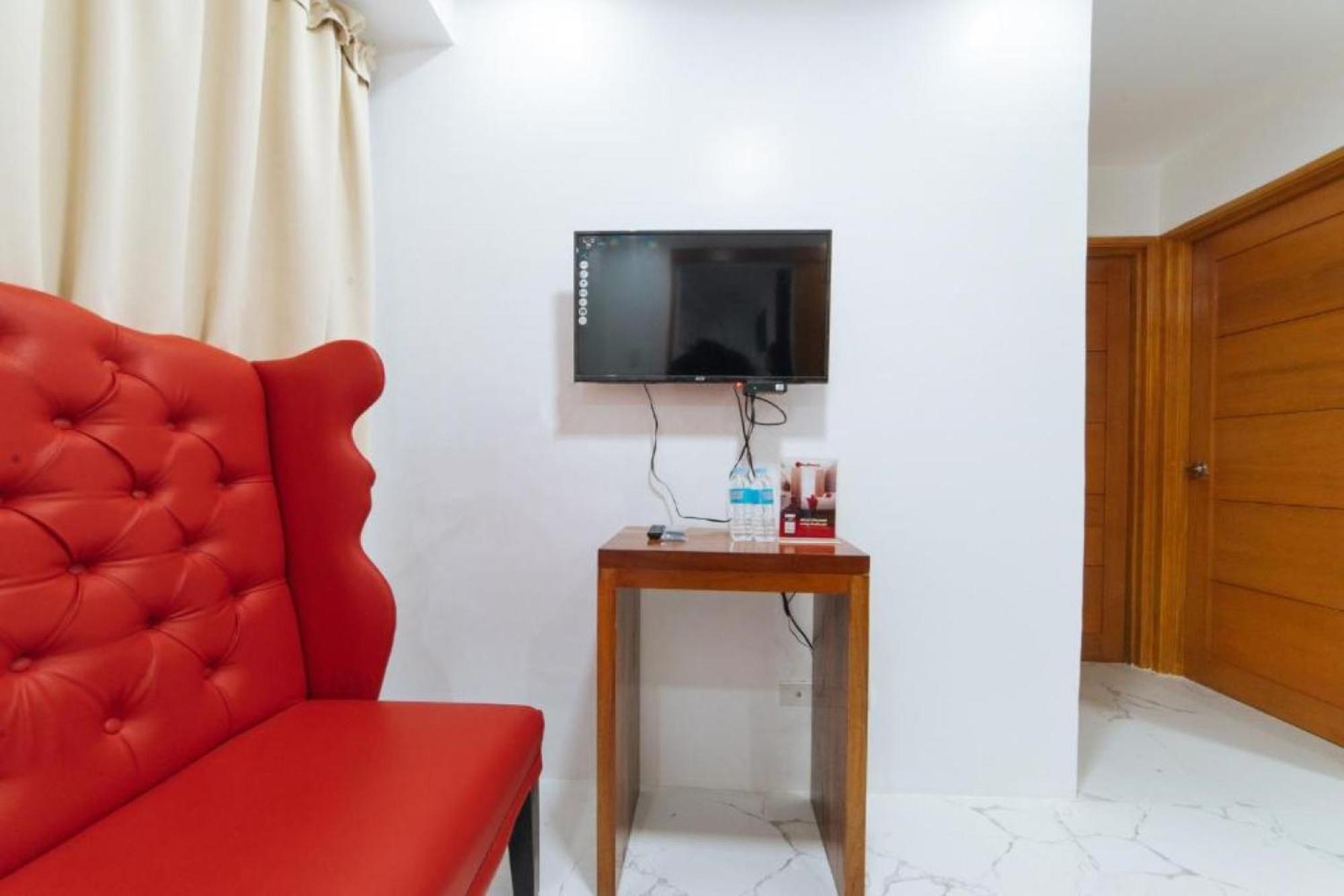 Reddoorz At Dbuilders Rooms Bangkal Makati Makati City Exterior photo